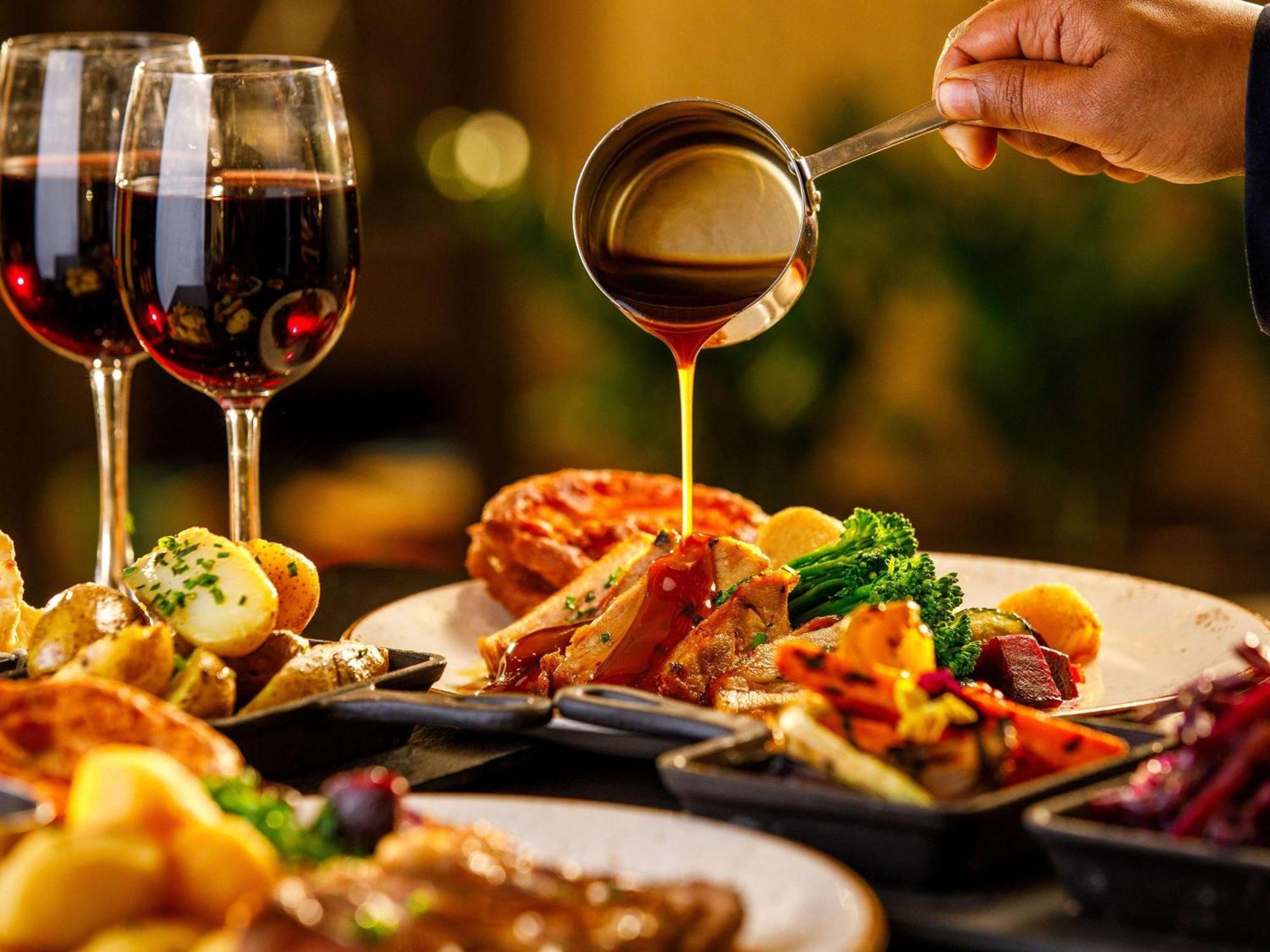 Mercure Cardiff North Hotel Ngoại thất bức ảnh