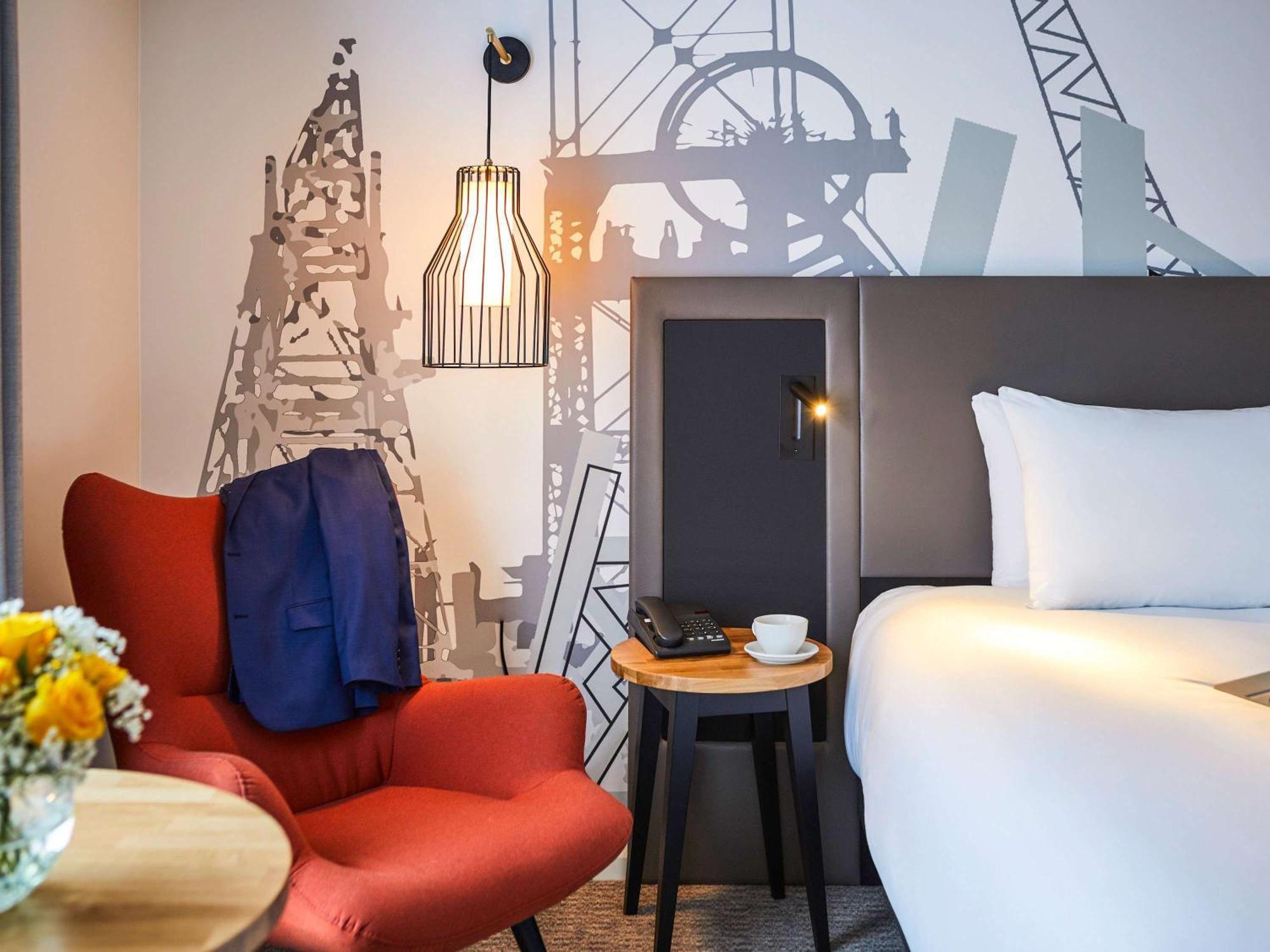 Mercure Cardiff North Hotel Ngoại thất bức ảnh