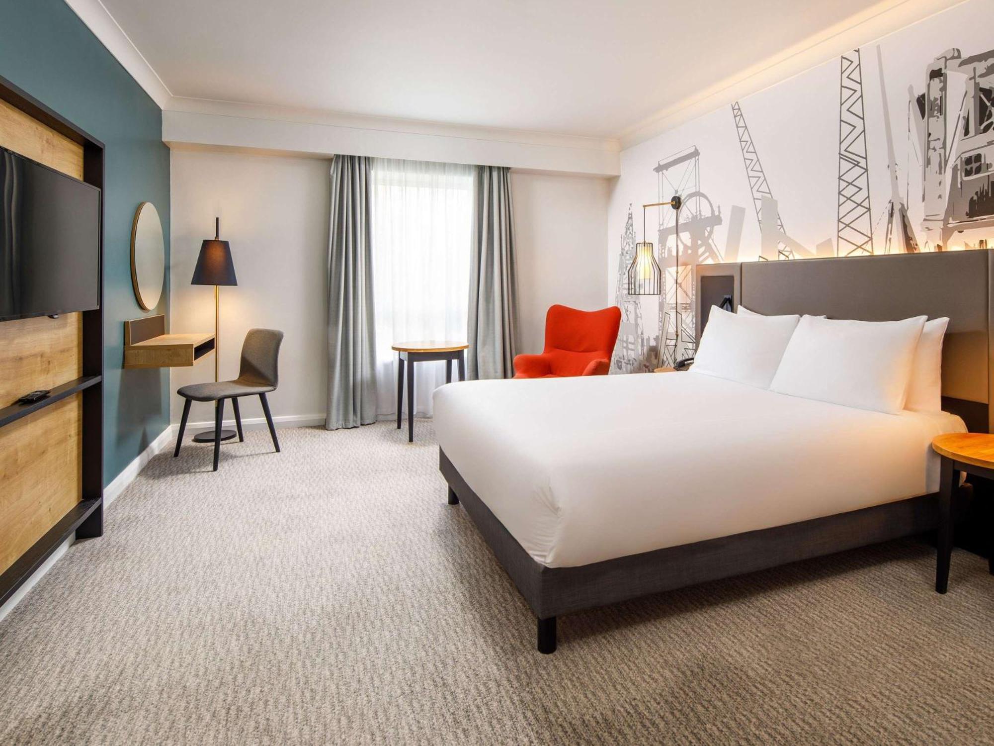 Mercure Cardiff North Hotel Ngoại thất bức ảnh