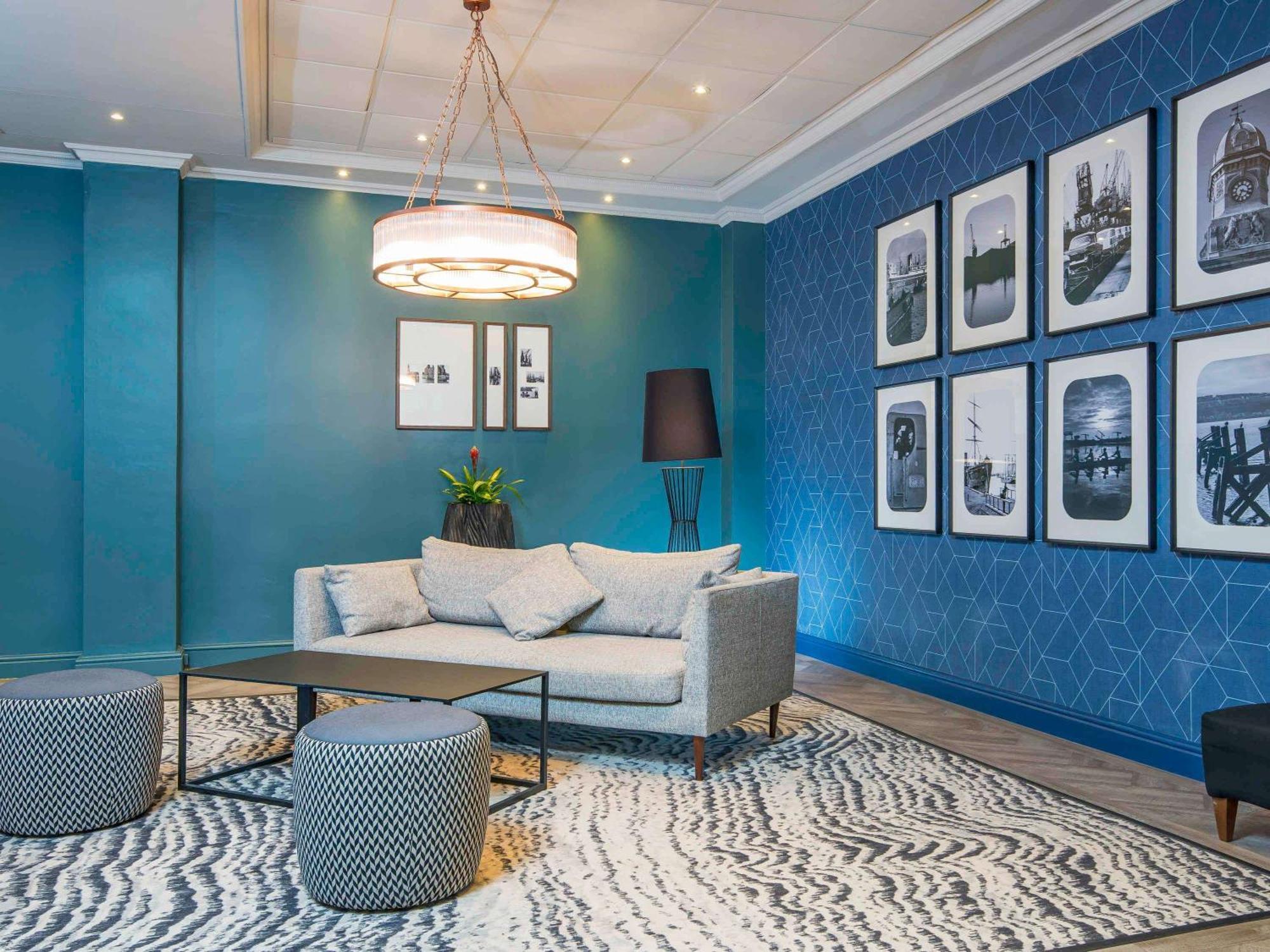 Mercure Cardiff North Hotel Ngoại thất bức ảnh