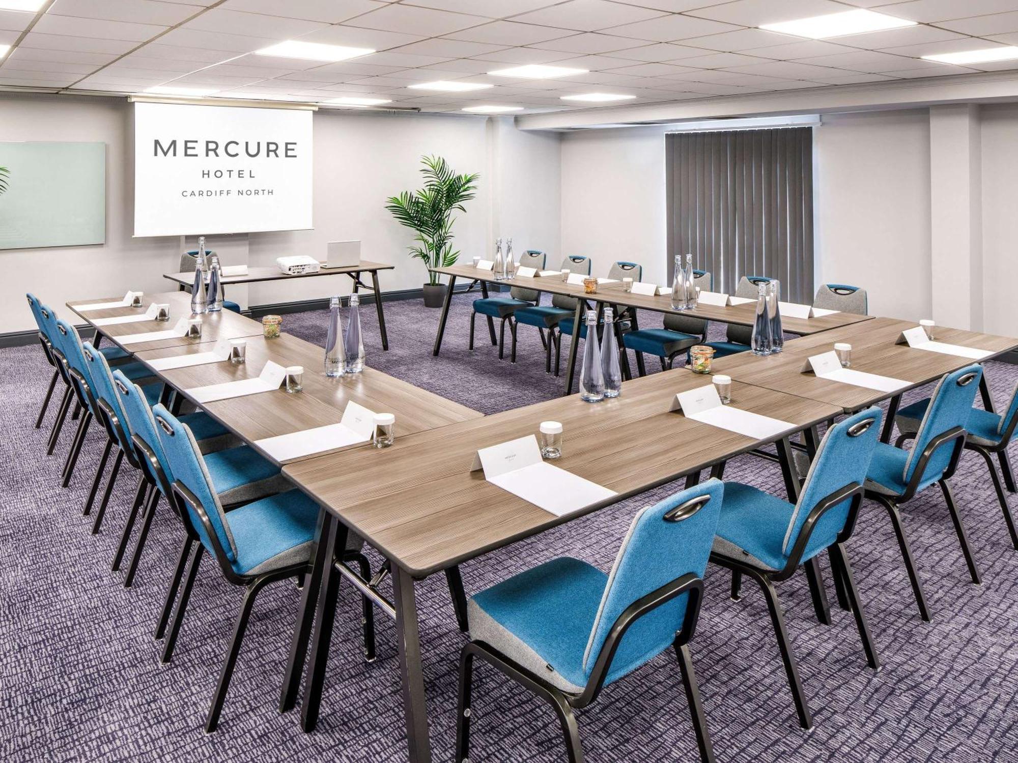 Mercure Cardiff North Hotel Ngoại thất bức ảnh